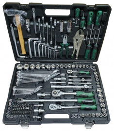 Набор автомобильный Bakhar 142 в 1